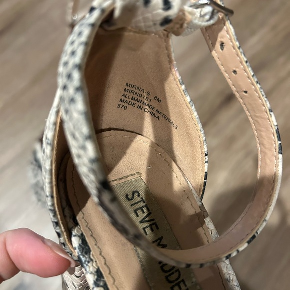 Steve Madden snake print Open toe heels - Picture 5 of 5